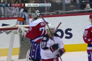 Nutivaara robbed by Holtby's toe