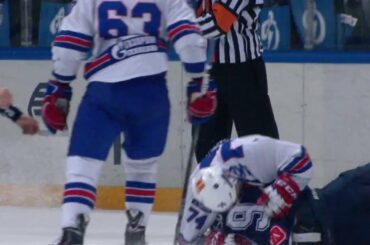 KHL Fight: Yakovlev VS Tarasov