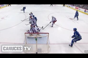 Alex Edler 1-0 Goal vs Rangers (Dec. 09, 2015)