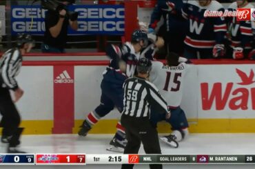 FIGHT Gavin Bayreuther vs Garnet Hathaway, Blue Jackets @ Capitals Jan 08 2023