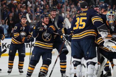 Jeff Skinner sends Buffalo into frenzy by extending win streak