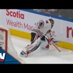 Blackhawks' Petr Mrazek Flubs Dump-In, Allows Maple Leafs' John Tavares To Capitalize With Goal