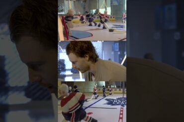 Winnipeg Jets Drop By NHL HQ for some Bubble Hockey