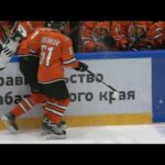 Vlad Ushenin lays solid hit on Pilut