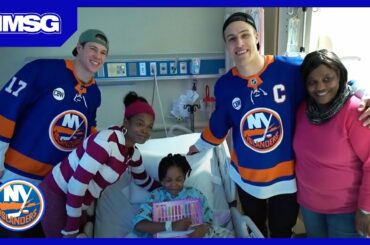 Islanders Visit Area Hospitals To Spread Holiday Cheer | New York Islanders