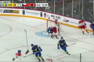 David Jiricek scores a goal vs Sweden (World Juniors 2023)