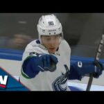 Andrei Kuzmenko Teams Up With Elias Pettersson For Sweet Give-And-Go Goal