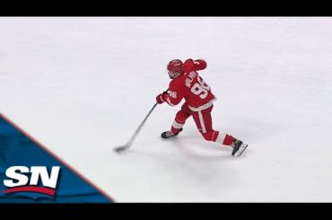 Red Wings' Jake Walman Scores With THREE Seconds Remaining In Game To Beat Hurricanes