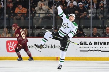 100 goals and a Stars record for Robo!