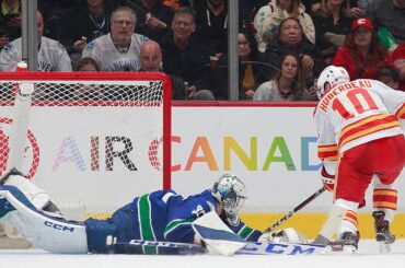 Penalty shot: Huberdeau vs. Demko