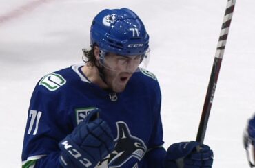 Zack MacEwen Scores First Career NHL Goal (Dec. 03, 2019)