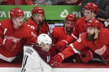 NHL: Bench Reactions