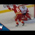 Flames' Elias Lindholm Scores Shorthanded Goal Off Brutal Giveaway By Magnus Hellberg