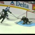 Anže Kopitar's first goal in NHL (against Anaheim Ducks 2006)