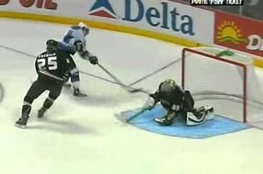 Anže Kopitar's first goal in NHL (against Anaheim Ducks 2006)