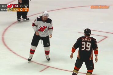 Brendan Smith vs Sam Carrick FIGHT, Devils @ Ducks Jan 13 2023