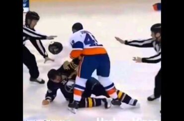 Hockey Fight 5'10 vs 6'8