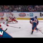 Islanders' Cal Clutterbuck Snipes Home Opening Goal After Poor Line Change By Hurricanes