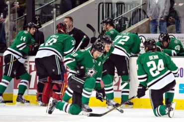 NHL: Players Collapsing
