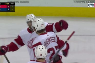 Michael Rasmussen's First NHL Goal - 10/30/18