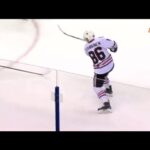 Teravainen fires shot through traffic to score