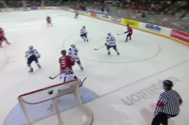 2010 IIHF World Junior - Jordan Eberle Goal - USA 5 - Canada 4 - Gold Medal - Jan 5th 2010 (HD)