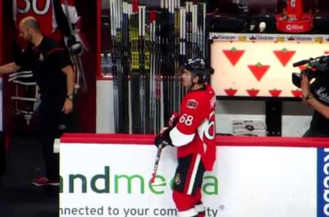 Mike Hoffman during pre-game warm-up at the Sharks @ Senators hockey game