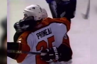 Patrick Sharp First Career Playoff Goal with Philadelphia Flyers