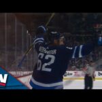 Jets' Nino Niederreiter Drops Puck To Himself And Scores For 400th Career Point vs. Wild