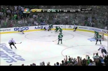 Goligoski CRUSHES Perry