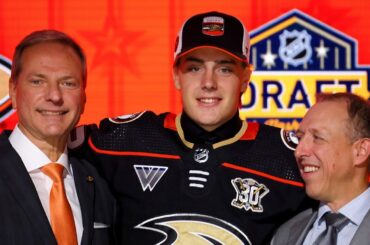 Anaheim Ducks select Leo Carlsson with 2nd pick