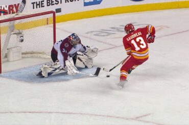 Philipp Grubauer denies Johnny Gaudreau's penalty shot