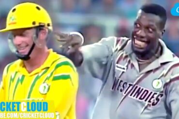 Curtly Ambrose's SLOWEST BALL EVER to Ian Healy | Followed by Funniest Reaction Ever !!