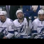 Tyler Johnson scores two goals in 30 seconds