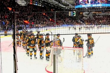 Slutsekunderna i matchen mellan Skellefteå AIK och Frölunda HC i SHL (Svenska Hockeyligan)