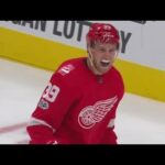 Mantha scores first goal in Little Caesars Arena history