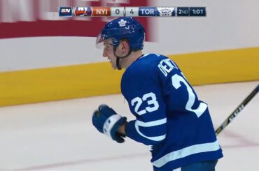 Travis Dermott First NHL Goal! - Toronto Maple Leafs vs New York Islanders 1.31.18