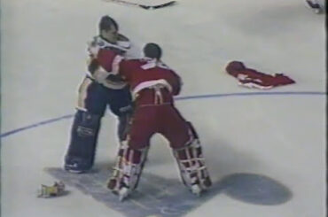 Curtis Joseph vs Tim Cheveldae ( Goalie fight ) & Jim Cummins vs Kelly Chase - Wings vs Blues Brawl