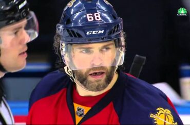 Gotta See It: Jagr nails Clutterbuck with hit to the head