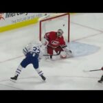 Maple Leafs' Leivo snaps it past Ward glove-side