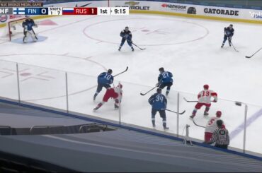 Juuso Pärssinen - Controlled transition and shot attempt v. Russia (Jan. 5, 2021)