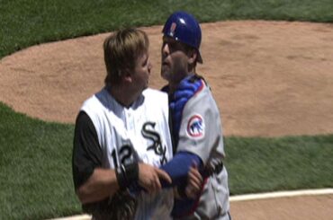 Cubs, White Sox brawl after home-plate collision