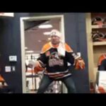 CAMERON HYPES UP CONDOR'S LOCKER ROOM