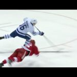 Carrick feeds Marner with sweet stretch pass