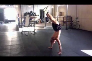 Israel Gettinger handstand practice