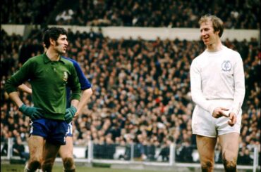 "I'll agree with you but you're all f-ing wrong" | John Giles talks Jack Charlton at Leeds