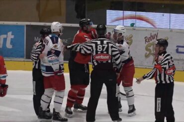 Garrett Mitchell vs. Ivan Ďatelinka (HKM Zvolen - HC 05 Banská Bystrica)