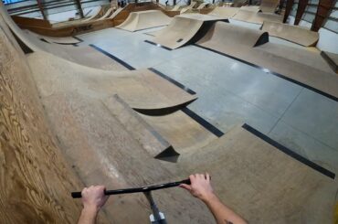 the last session at my local indoor skatepark...