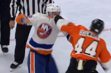 Chris Stewart vs Kyle Burroughs - Flyers vs Islanders (9/16/19)