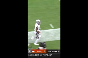 Josh Jacobs catches for a 19-yard Gain vs. Denver Broncos